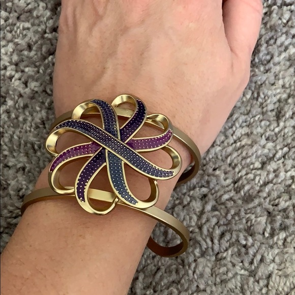 Statement Bracelet - Picture 2 of 2